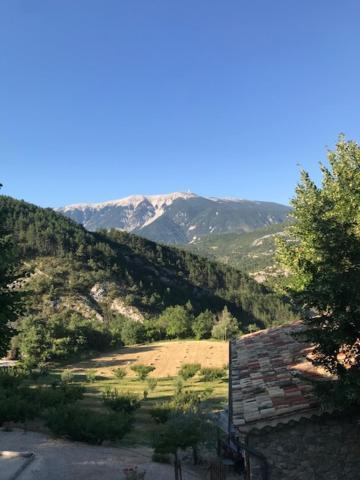 La Baptistine Face Au Ventoux La Clue Plaisians Экстерьер фото